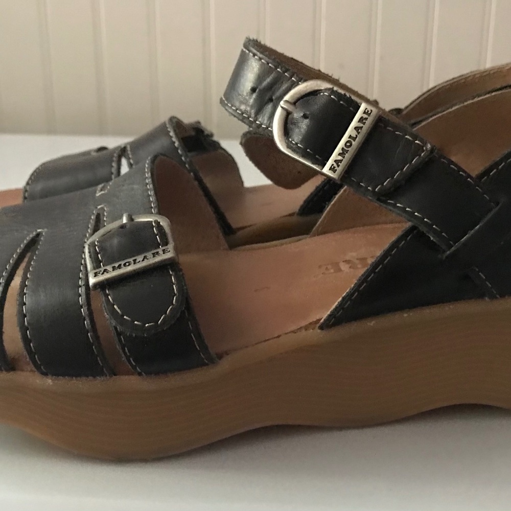 Fabulous pair of Famolare sandals